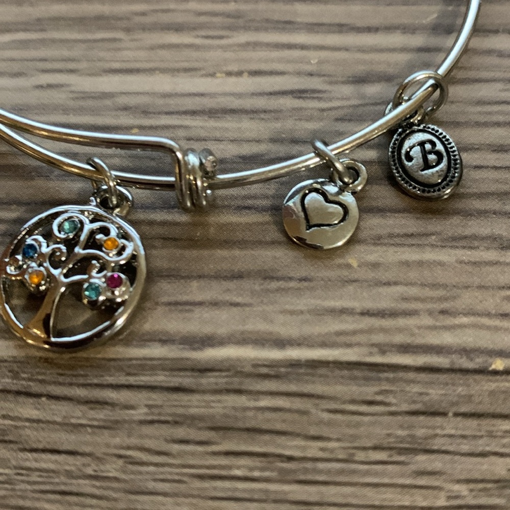 Bracelet